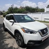 nissan kicks SV(AWD)